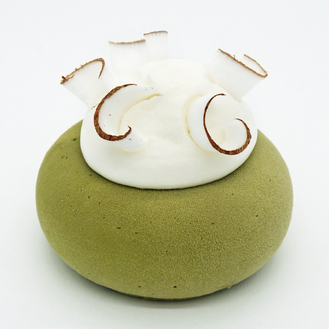 Entremets Coco Matcha Passion par Aiiro